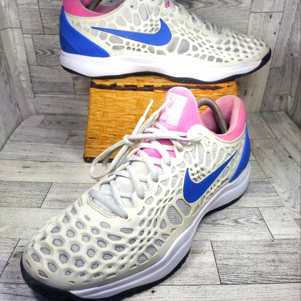 Nike cage 3